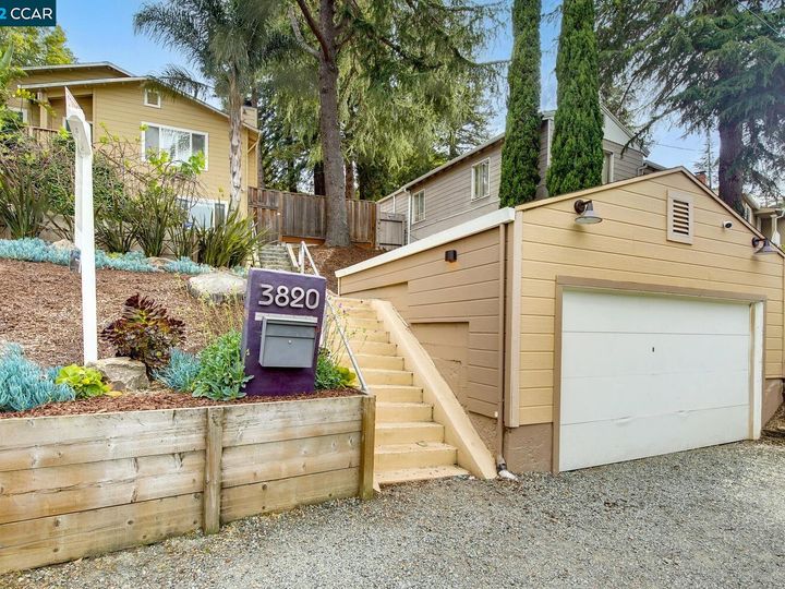 3820 Delmont Ave, Oakland, CA | Millmont. Photo 2 of 35