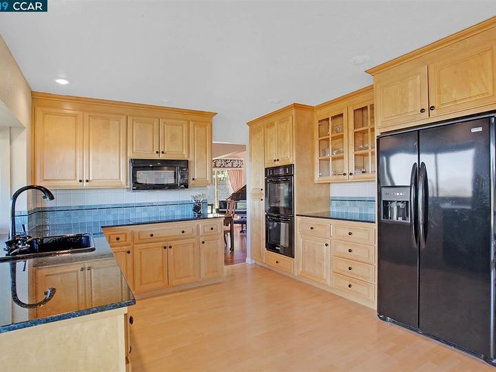 3825 Hidden Springs Ct, Richmond, CA | May Valley. Photo 7 of 36