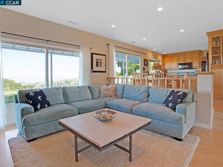 3825 Hidden Springs Ct, Richmond, CA | May Valley. Photo 10 of 36