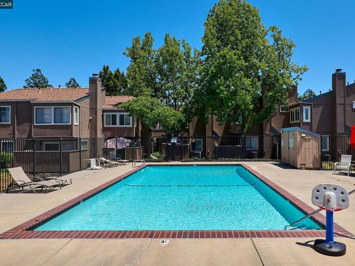 3901 Clayton Rd #54, Concord, CA, 94521 Townhouse. Photo 19 of 22