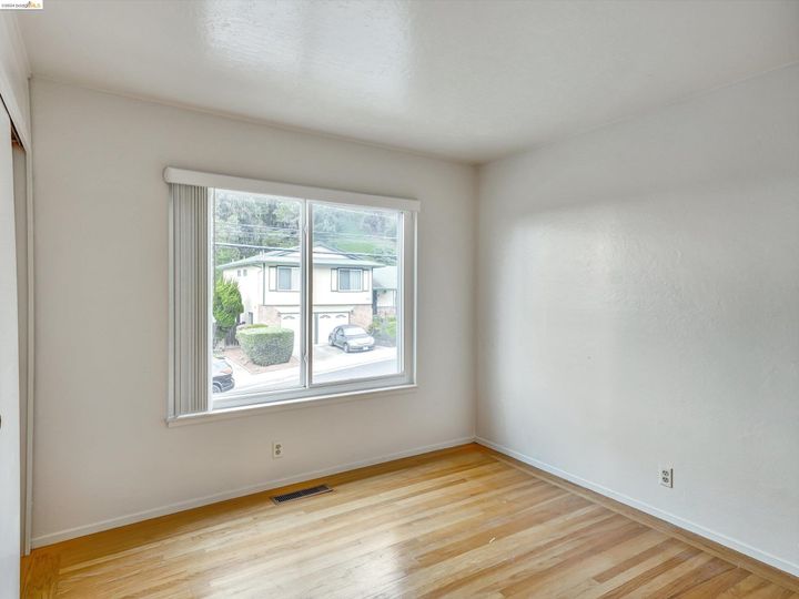 3910 Malcolm Ave, Oakland, CA | Chabot Park. Photo 28 of 57