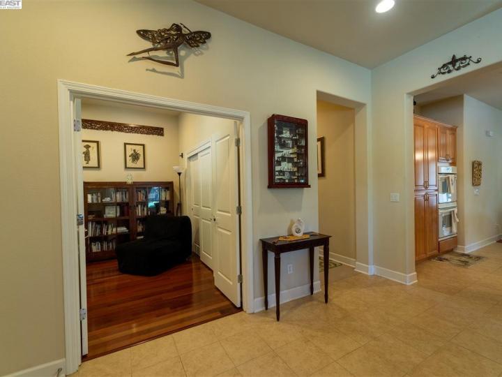 4111 Sonia St, Livermore, CA | Copper Wood At The Grove. Photo 4 of 31