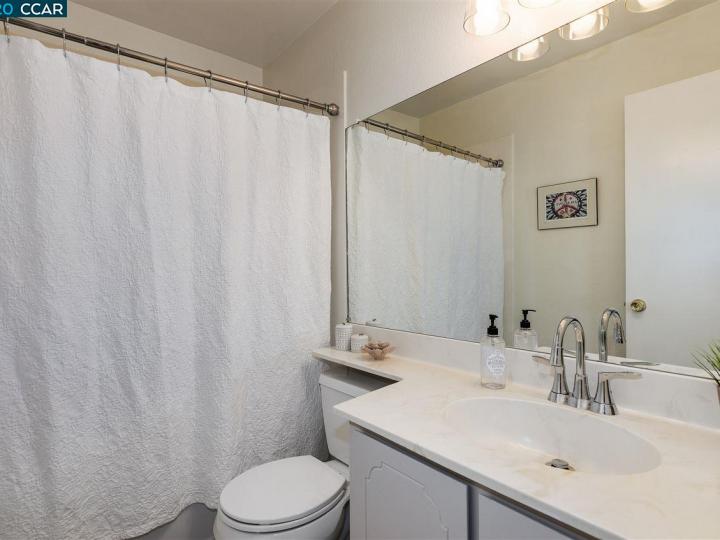 4203 Dubhe Ct, Concord, CA, 94521 Townhouse. Photo 17 of 27