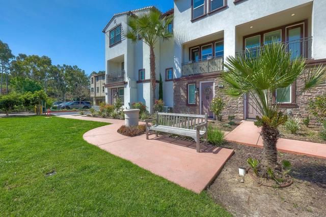 4258 Mission Ranch Way, Oceanside, CA, 92057 Townhouse. Photo 3 of 56