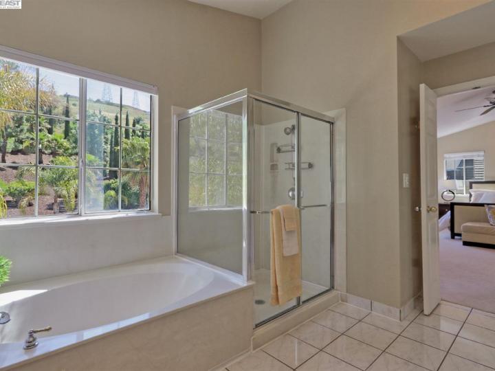 43570 Homestead Ct, Fremont, CA | Mission | No. Photo 20 of 40