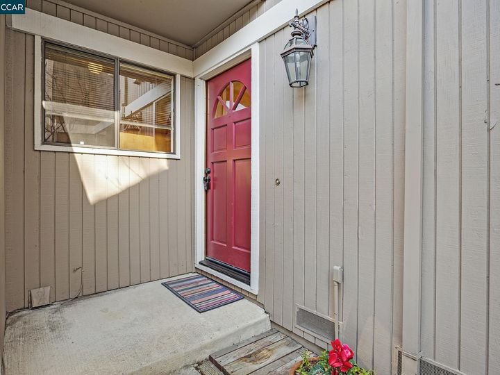 44 Donegal Way, Martinez, CA, 94553 Townhouse. Photo 2 of 40