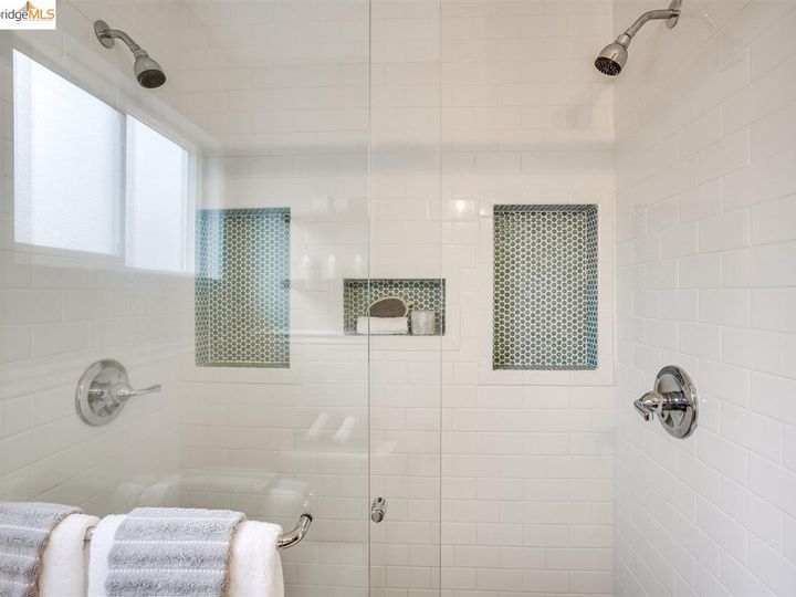 4464 Davenport Ave, Oakland, CA | Redwood Heights. Photo 23 of 40