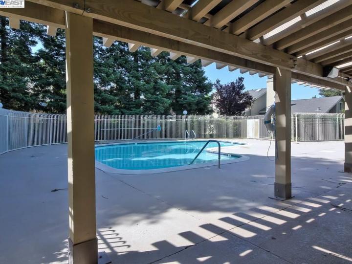 4718 Balthazar Ter, Fremont, CA, 94555 Townhouse. Photo 37 of 40