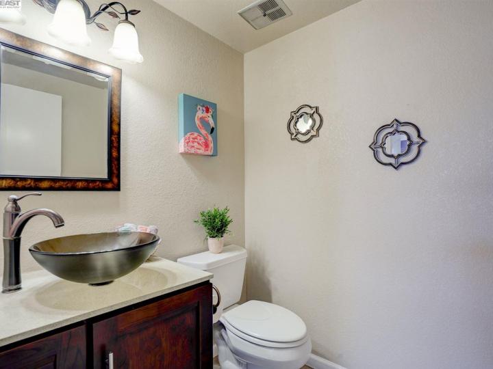 4718 Balthazar Ter, Fremont, CA, 94555 Townhouse. Photo 7 of 40