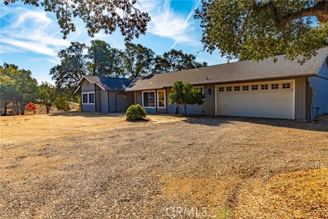 47452 Veater Ranch Rd, Coarsegold, CA | . Photo 2 of 48