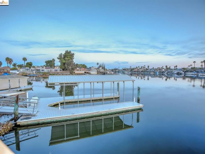 4926 Cabrillo Pt, Discovery Bay, CA | Delta Waterfront Access. Photo 9 of 39