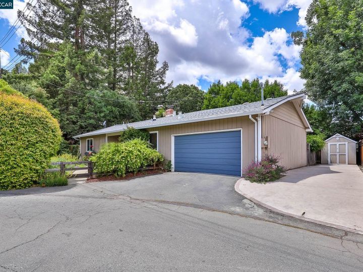 5114 Pleasant Valley Dr, Martinez, CA | Forest Hills. Photo 2 of 24