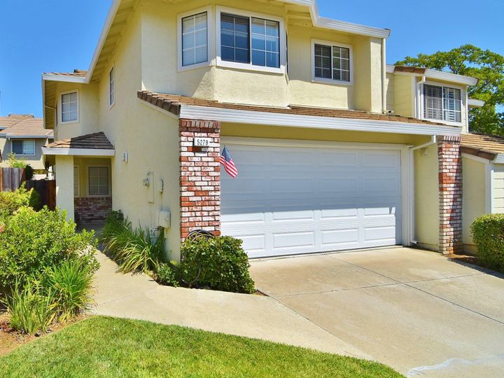5279 Pebble Glen Dr, Concord, CA, 94521 Townhouse. Photo 1 of 25