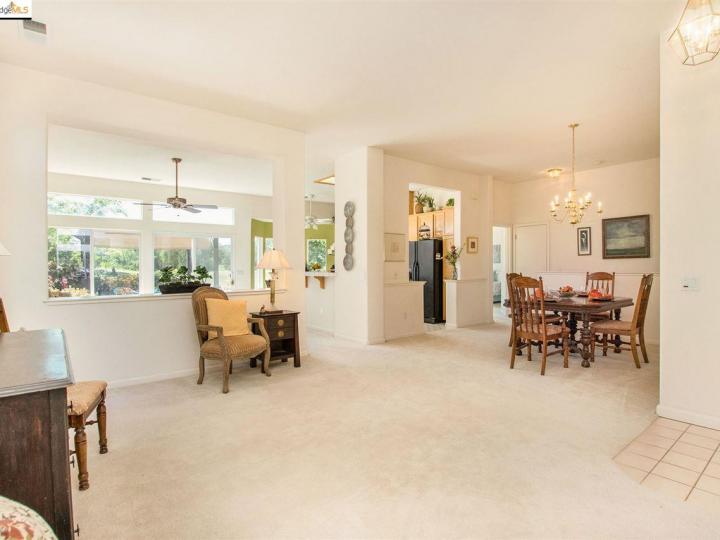 531 Central Park Pl, Brentwood, CA | Summerset 1 | No. Photo 15 of 38