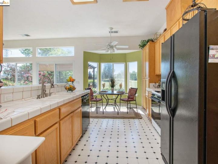 531 Central Park Pl, Brentwood, CA | Summerset 1 | No. Photo 19 of 38