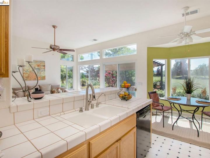 531 Central Park Pl, Brentwood, CA | Summerset 1 | No. Photo 20 of 38