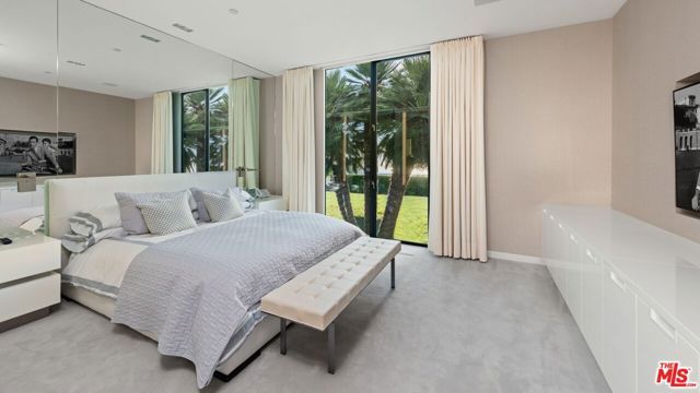 545 Chalette Dr, Beverly Hills, CA | . Photo 25 of 34