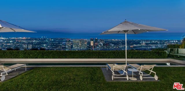 545 Chalette Dr, Beverly Hills, CA | . Photo 10 of 34