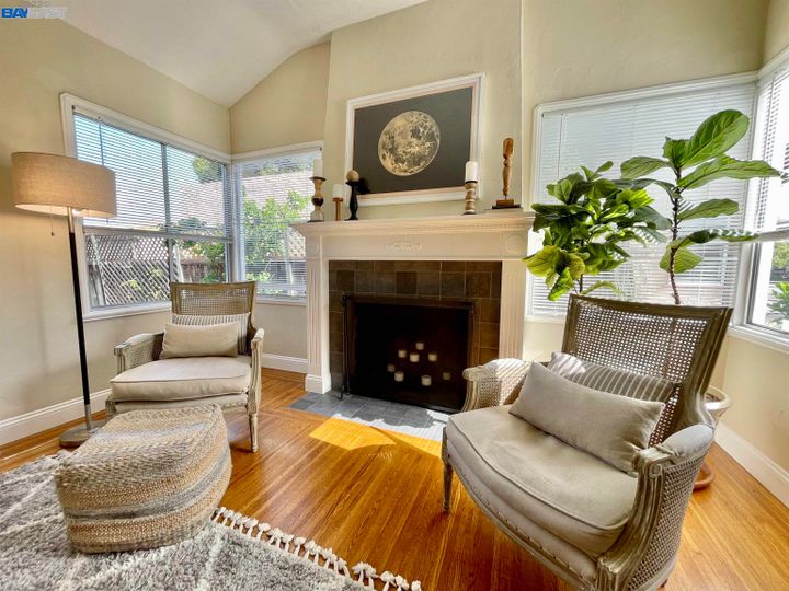 565 Mitchell Ave, San Leandro, CA | Dutton Manor. Photo 9 of 39