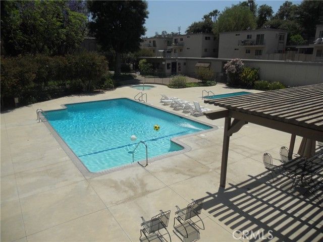 6041 Fountain Park Ln, Woodland Hills (los Angeles), CA | . Photo 21 of 25