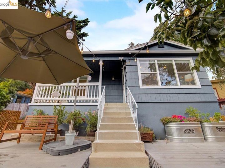 6374 Sunnymere Ave, Oakland, CA | Millsmont Area. Photo 24 of 39