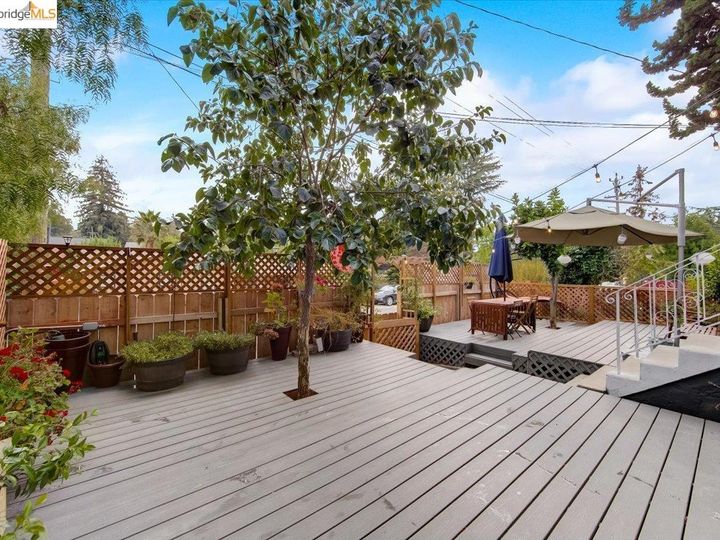 6374 Sunnymere Ave, Oakland, CA | Millsmont Area. Photo 27 of 39