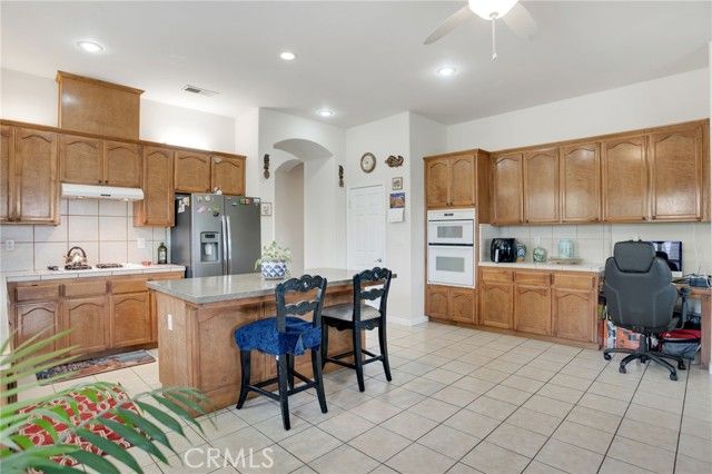 6608 Montagna Dr, Bakersfield, CA | . Photo 13 of 49