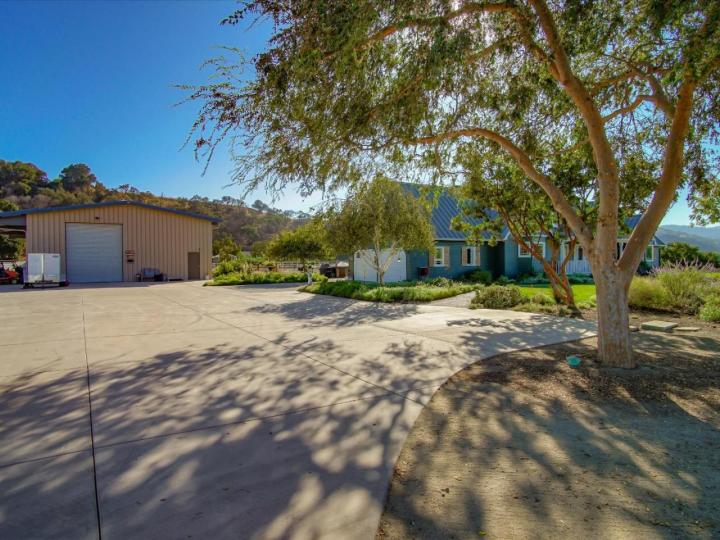 6840 Southside Rd, Hollister, CA | . Photo 4 of 40