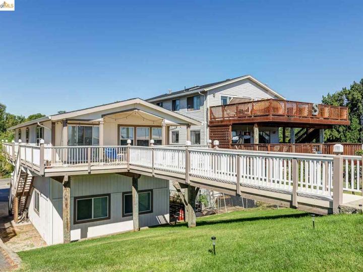 6909 Riverview Rd, Bethel Island, CA | Waterfront. Photo 10 of 34