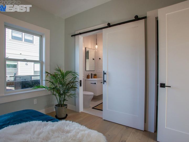 697 60th St, Oakland, CA | North Oakland. Photo 19 of 35
