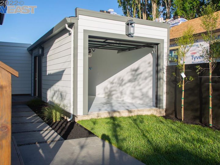 697 60th St, Oakland, CA | North Oakland. Photo 33 of 35