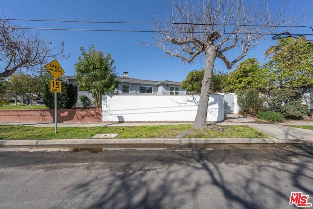 7101 Dunfield Ave, Los Angeles, CA | . Photo 43 of 43