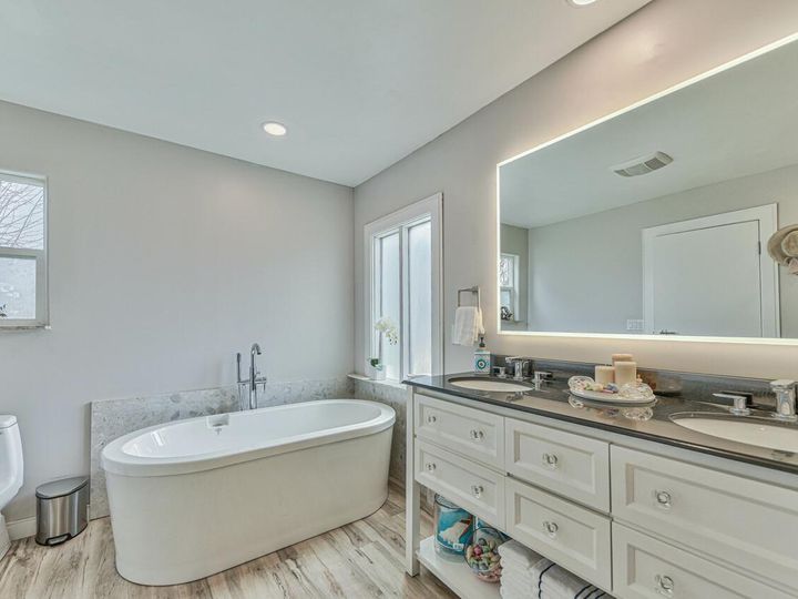 7830 Lovers Ln, Hollister, CA | . Photo 23 of 60