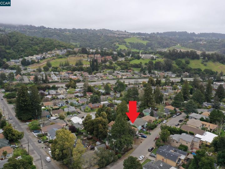 7916 Greenly Dr, Oakland, CA | Oakland. Photo 31 of 38