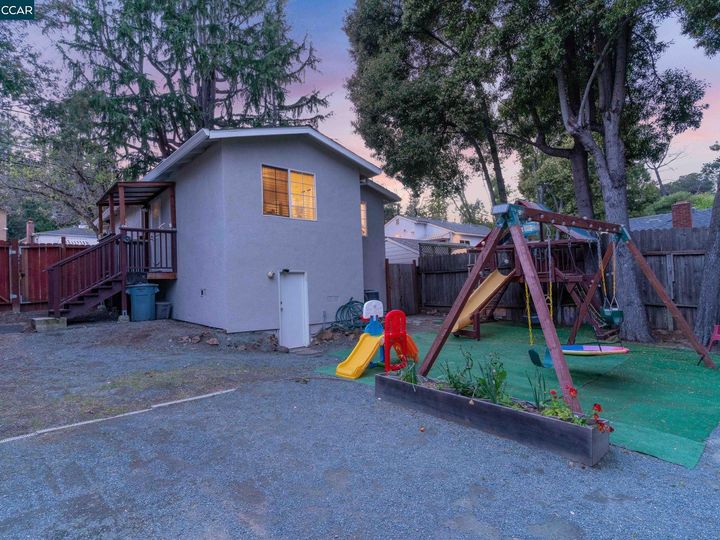 7916 Greenly Dr, Oakland, CA | Oakland. Photo 36 of 38