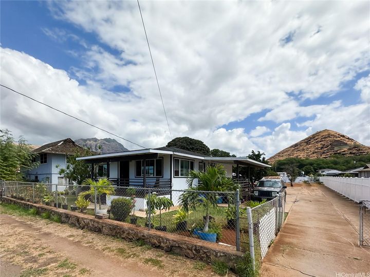 85-1020 and 85-1020A Mill St, Waianae, HI | Waianae. Photo 16 of 22