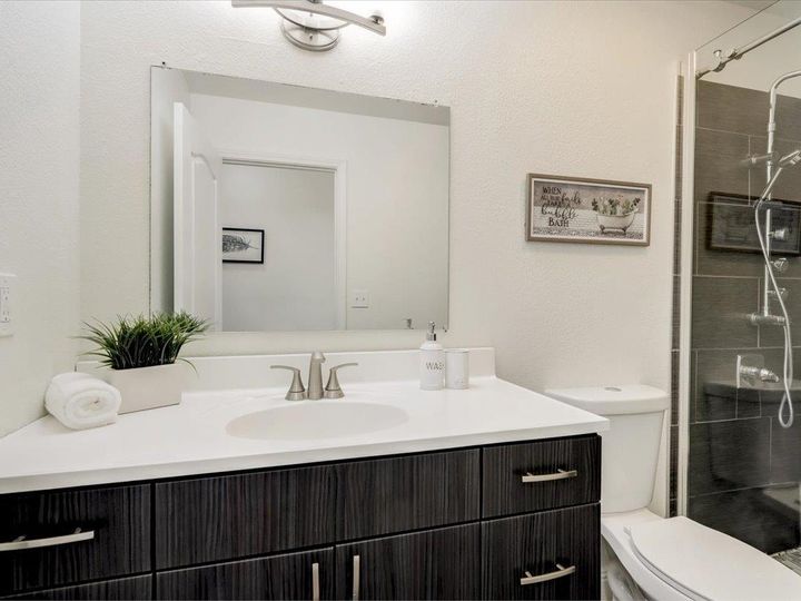 860 Brittany Cir, Hollister, CA | . Photo 15 of 31