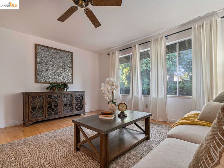 874 Dainty Ave, Brentwood, CA | Brentwood. Photo 5 of 28