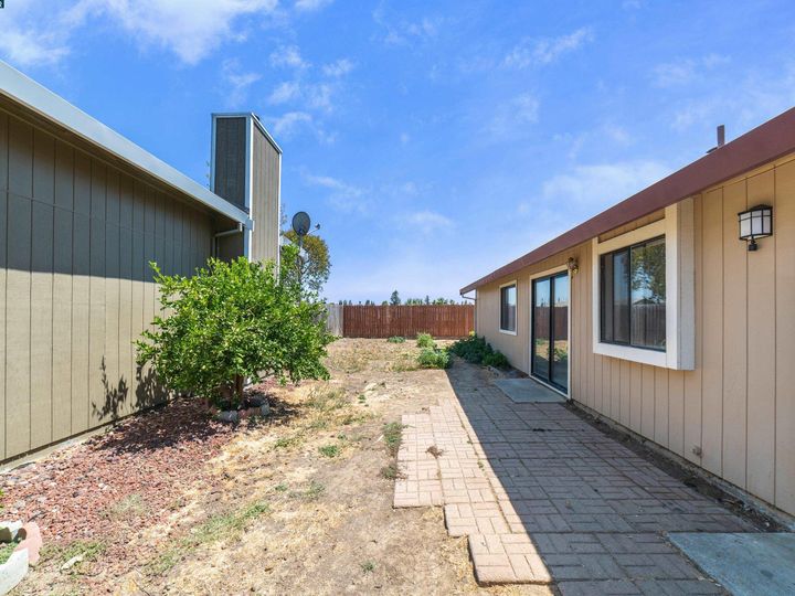875 Sage Dr, Vacaville, CA | . Photo 25 of 29