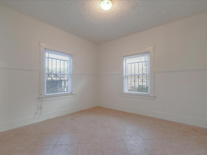 8850 Dowling St, Oakland, CA | . Photo 12 of 23