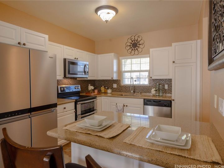 Spinnaker Place Townhome 1 condo #6003. Photo 6 of 25
