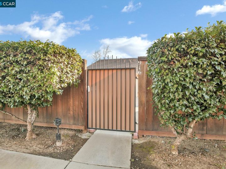 916 Villa Ter, Brentwood, CA, 94513 Townhouse. Photo 25 of 30