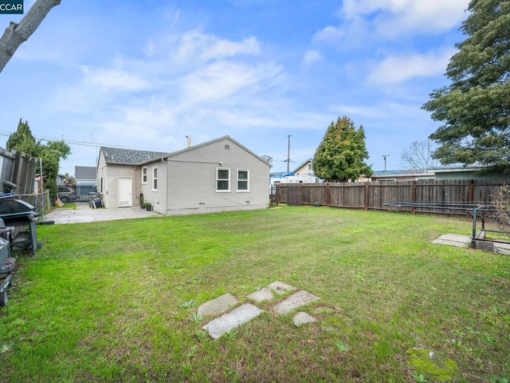 972 72nd Ave, Oakland, CA | East Oakland. Photo 22 of 26