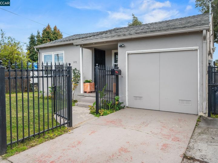 972 72nd Ave, Oakland, CA | East Oakland. Photo 4 of 26
