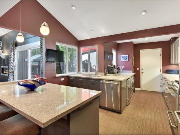 106 Almond Hill Ct, Los Gatos, CA, 95032 Townhouse. Photo 6 of 17