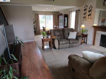 1309 Morning Glory Cir, Livermore, CA | Spring Valley. Photo 3 of 31