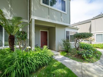 1310 Rosita Rd, Pacifica, CA, 94044 Townhouse. Photo 3 of 38