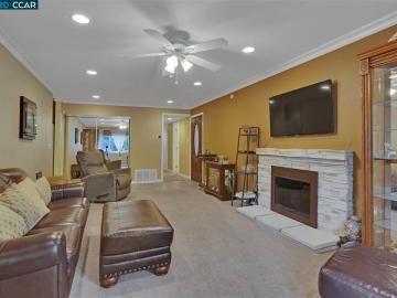 1320 Brookview Dr, Concord, CA | . Photo 3 of 11