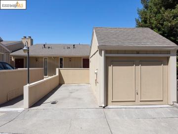 14 Anair Way, Oakland, CA, 94605 Townhouse. Photo 3 of 29