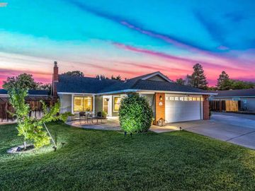 1487 Aster Ln, Livermore, CA | Springtown. Photo 3 of 60